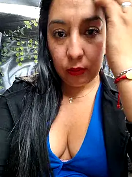 Bella keny online show from November 2025 07:25:01 PM