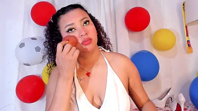 Snapshot of JessyZoe chatting on July 2026 05:39:01 PM JessyZoe online show from July 2026 05:39:01 PM
