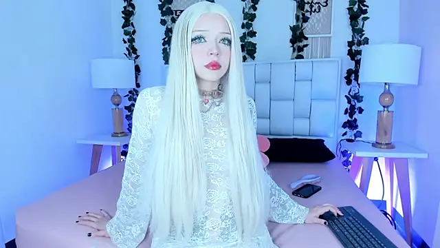 Snapshot of SophieHill_gh chatting on January 2025 10:26:01 PM SophieHill gh online show from January 2025 10:26:01 PM