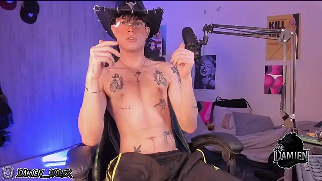 cinnamon boyxxx online show from November 2025 03:49:01 AM