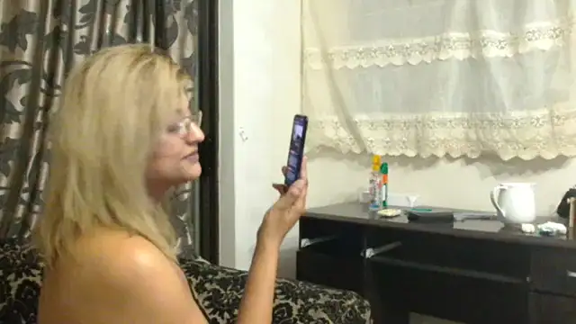 Snapshot of karmicQueen669 chatting on February 2025 12:19:01 AM karmicQueen669 online show from February 2025 12:19:01 AM