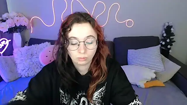 Mini Diva online show from March 2026 09:14:02 AM