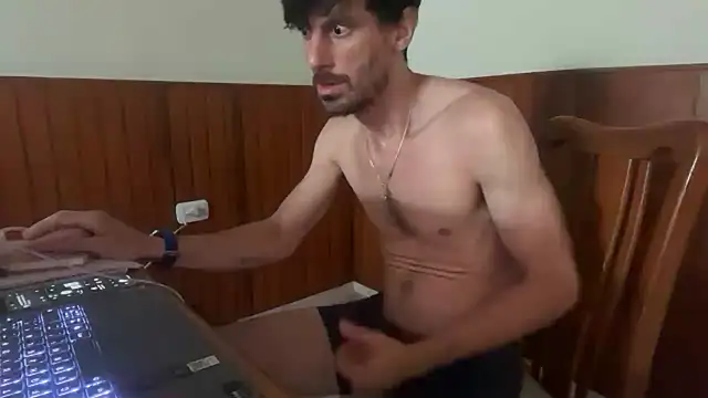 Snapshot of nicolaaaaas chatting on February 2026 06:22:01 AM nicolaaaaas online show from February 2026 06:22:01 AM