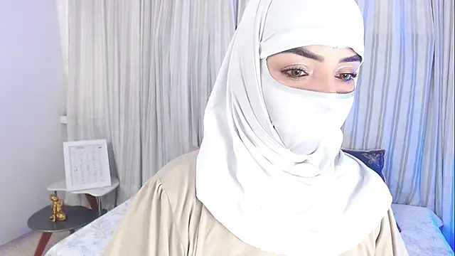 Uzra hayed online show from September 2025 08:09:01 PM