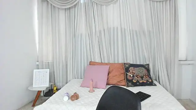 Uzra hayed online show from March 2026 05:05:02 PM