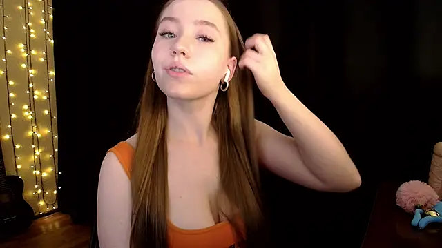 SindiWatsoon online show from November 2025 04:53:01 PM