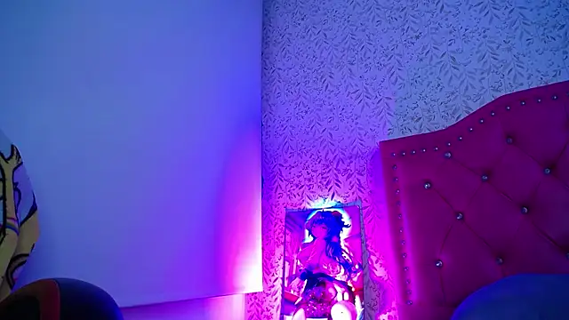 luly pink online show from November 2025 04:35:02 AM