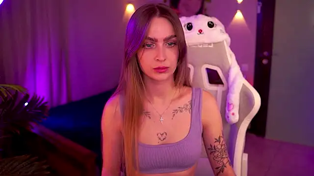 Kamila icee online show from March 2026 09:45:01 PM