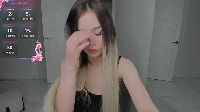 KellyBarton online show from December 2024 07:10:02 PM