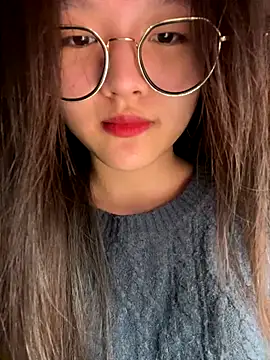 Krixxi22 online show from November 2025 04:52:01 PM