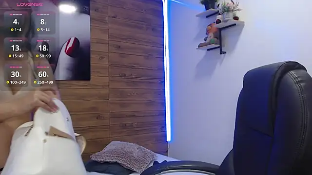 Snapshot of Ashlyeegray chatting on February 2025 10:26:01 AM Ashlyeegray online show from February 2025 10:26:01 AM