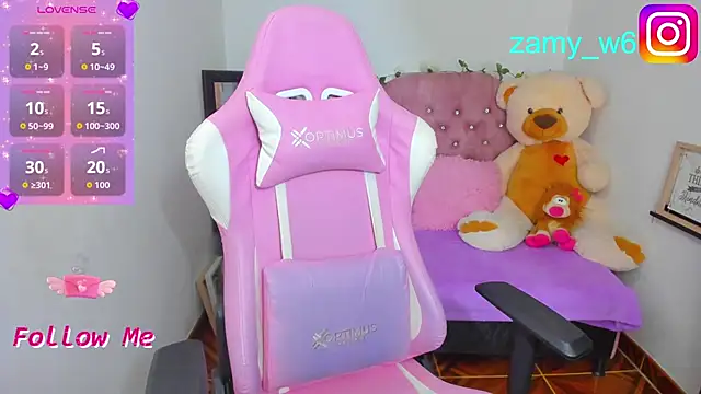 Snapshot of karla_cute01 chatting on April 2026 05:10:02 AM karla cute01 online show from April 2026 05:10:02 AM