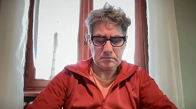 Snapshot of Britmi chatting on December 2024 09:20:02 AM Britmi online show from December 2024 09:20:02 AM