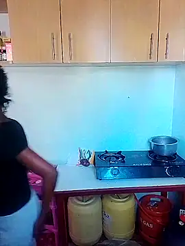 Snapshot of LOVELY-2BERRY chatting on April 2026 12:12:01 PM LOVELY-2BERRY online show from April 2026 12:12:01 PM