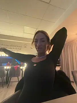 Snapshot of LovingBlondie chatting on February 2026 03:54:01 AM LovingBlondie online show from February 2026 03:54:01 AM