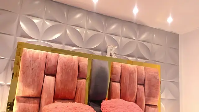 Charlotte Ice1 online show from January 2026 04:53:01 PM