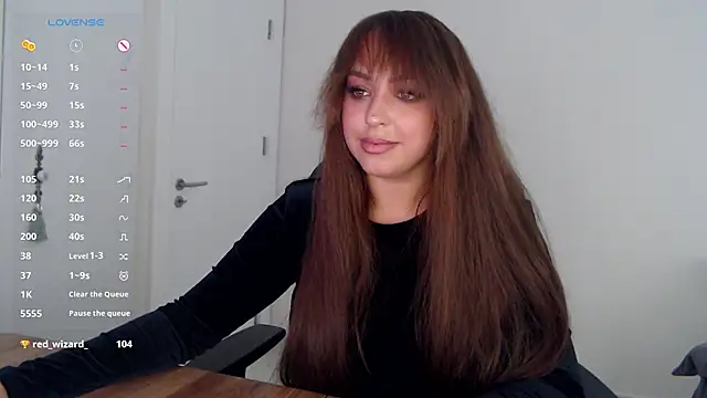  Just a queen 3 online show from April 2026 04:45:02 PM