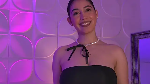 Snapshot of Amy_Sin chatting on February 2025 03:27:02 PM Amy Sin online show from February 2025 03:27:02 PM