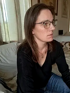 SpiceLea online show from January 2025 03:08:02 PM