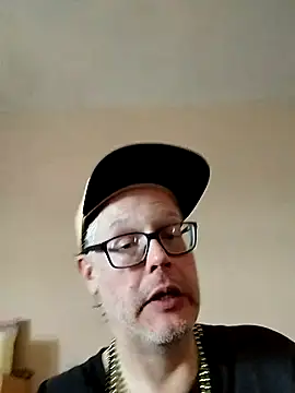 DARemo42O online show from March 2025 04:35:01 PM