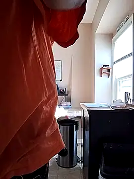 DARemo42O online show from October 2025 03:19:01 PM