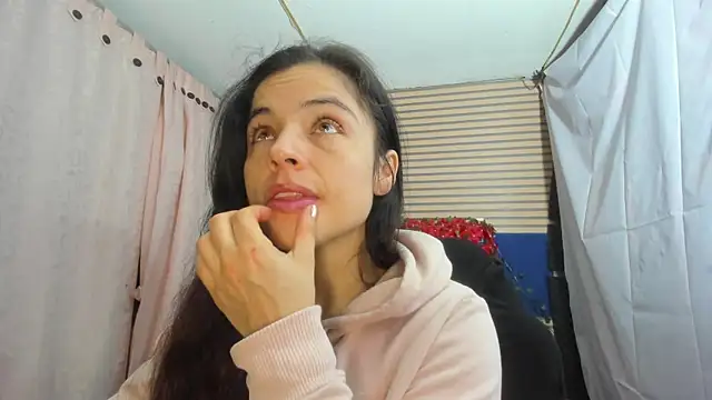 Snapshot of rosse_2504 chatting on July 2026 12:42:02 PM rosse 2504 online show from July 2026 12:42:02 PM