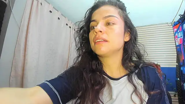 Snapshot of rosse_2504 chatting on July 2026 10:52:01 AM rosse 2504 online show from July 2026 10:52:01 AM