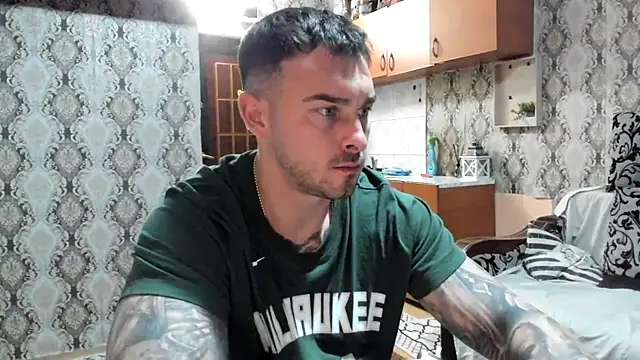 Jonmusclemaster online show from December 2025 08:50:02 PM