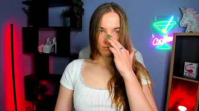 kenzie x online show from October 2025 05:42:02 AM