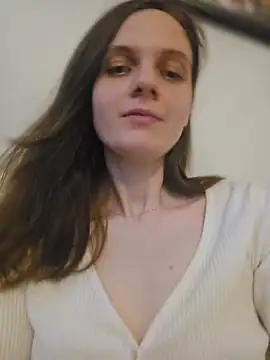 EllieDay online show from May 2026 07:22:02 PM
