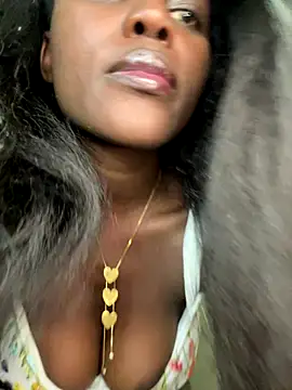 Snapshot of Melanin_babygal chatting on December 2025 09:55:02 PM Melanin babygal online show from December 2025 09:55:02 PM