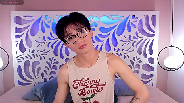 Snapshot of cherryy_boy chatting on May 2026 08:03:02 PM cherryy boy online show from May 2026 08:03:02 PM