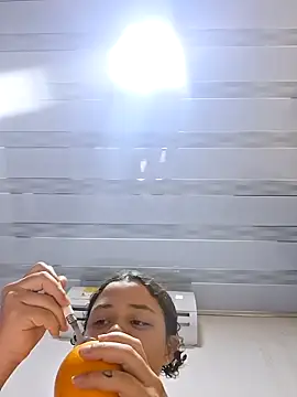 Liancy online show from February 2026 10:10:02 PM