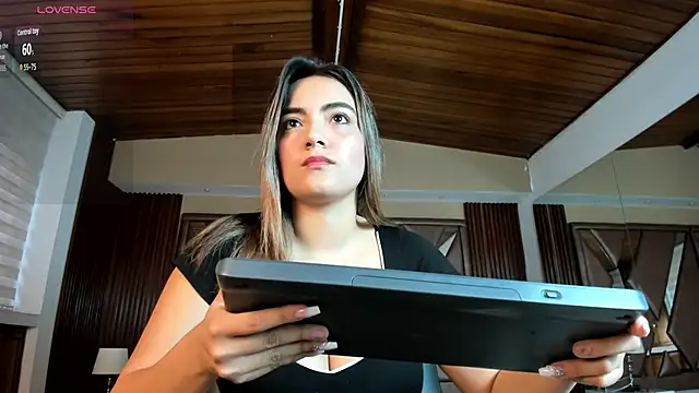 Snapshot of IsabellaaJoness chatting on June 2026 11:24:02 AM IsabellaaJoness online show from June 2026 11:24:02 AM