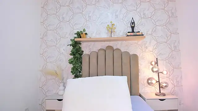 Roma  love online show from November 2025 12:27:02 PM