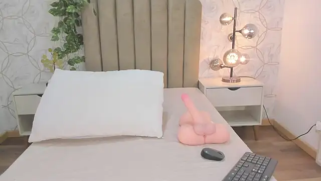 Roma  love online show from January 2026 12:10:01 PM