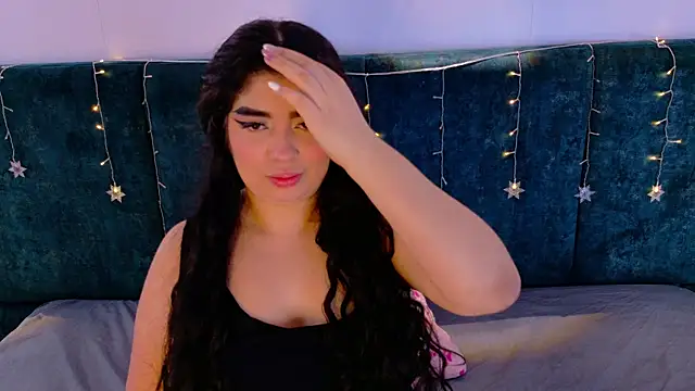 AgathaLynx online show from December 2025 10:44:02 AM