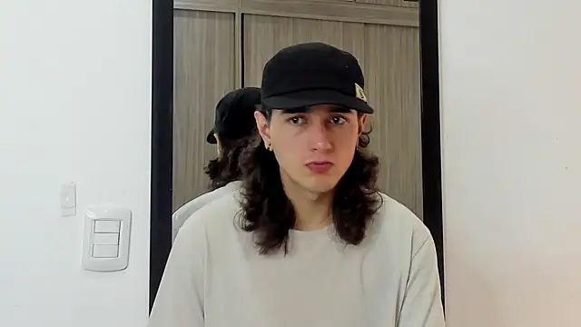 Snapshot of alex_connorr chatting on February 2025 05:14:01 PM alex connorr online show from February 2025 05:14:01 PM