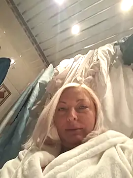 cutecatXXX online show from April 2026 10:15:01 PM