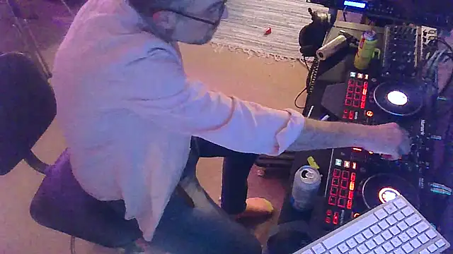 Snapshot of bibananaman chatting on December 2024 08:44:01 PM bibananaman online show from December 2024 08:44:01 PM