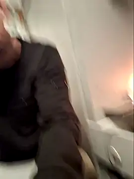 Snapshot of bibananaman chatting on October 2025 12:41:02 AM bibananaman online show from October 2025 12:41:02 AM