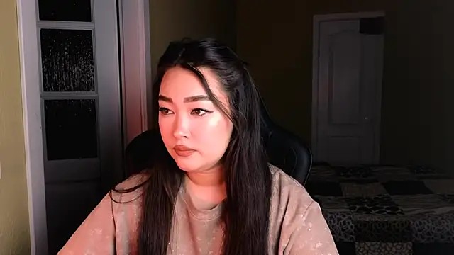 Snapshot of Erica_Wayne chatting on January 2025 11:02:01 AM Erica Wayne online show from January 2025 11:02:01 AM