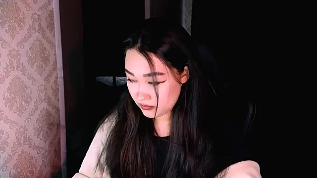 Snapshot of Erica_Wayne chatting on October 2025 09:44:01 AM Erica Wayne online show from October 2025 09:44:01 AM