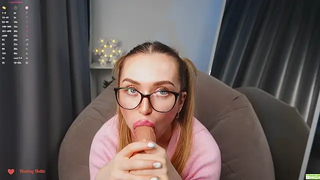 Healing Hottie online show from December 2024 10:06:01 PM