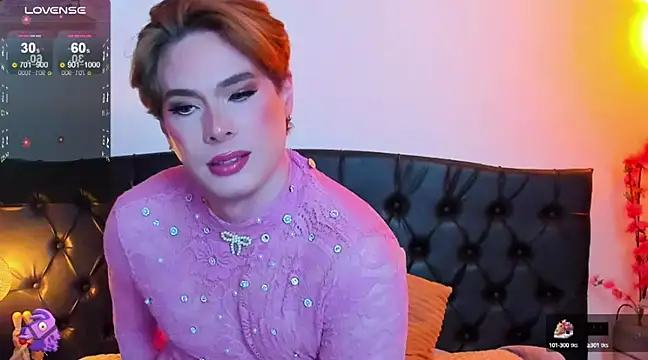 Snapshot of mike_blossom chatting on March 2025 02:40:01 PM mike blossom online show from March 2025 02:40:01 PM