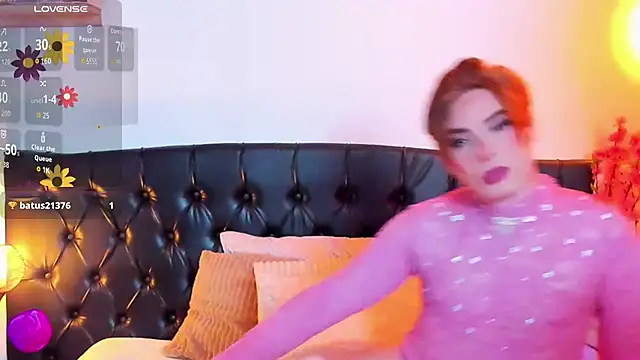 Snapshot of mike_blossom chatting on September 2025 03:11:01 PM mike blossom online show from September 2025 03:11:01 PM