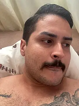 Snapshot of casalhot69 chatting on April 2026 06:38:01 PM casalhot69 online show from April 2026 06:38:01 PM
