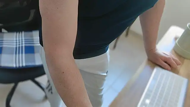 Snapshot of slzypvtpig chatting on February 2026 07:34:02 PM slzypvtpig online show from February 2026 07:34:02 PM