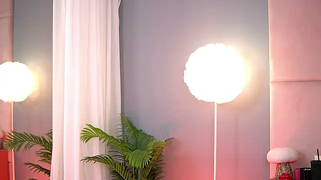 AlmaLuv online show from January 2026 04:51:01 AM