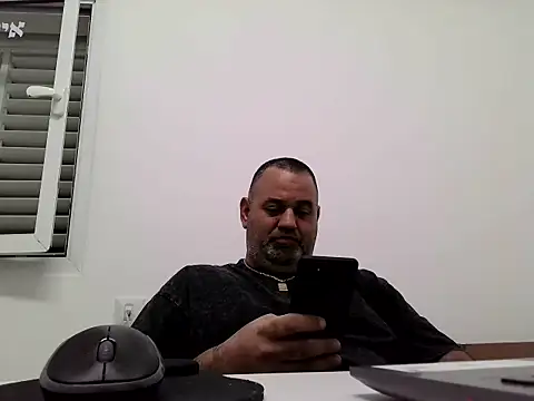 your man85 online show from January 2025 09:40:01 PM